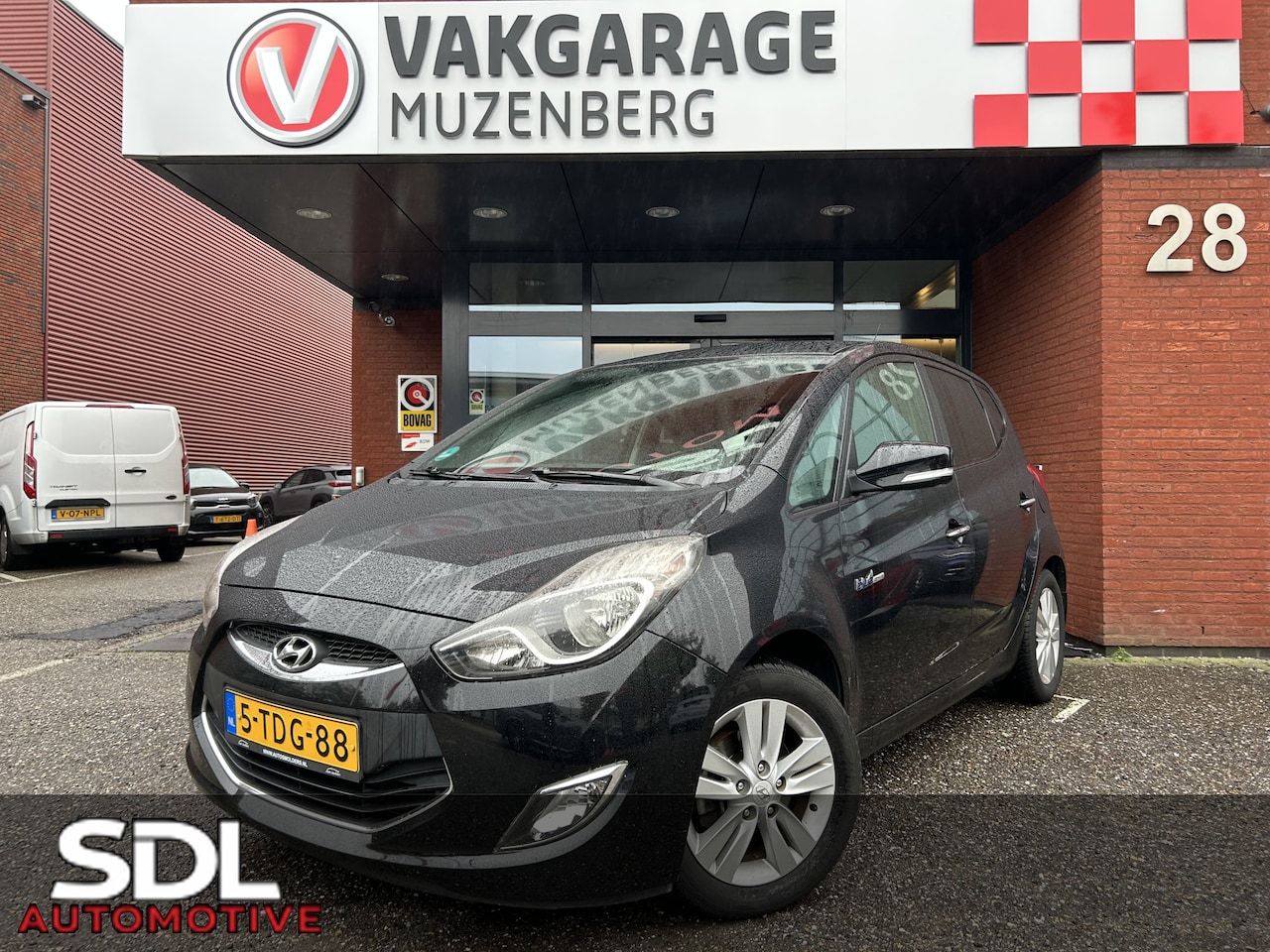 Hyundai ix20 - 1.4i i-Magine // NAVI // AIRCO // CAMERA // PDC // BLUETOOTH - AutoWereld.nl