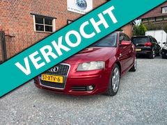 Audi A3 Sportback - 1.8 TFSI Attraction ( Climate controle + Automaat + Nieuwe apk )