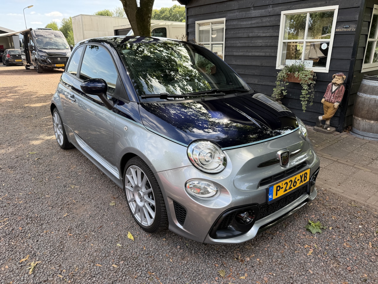 Fiat 500 Abarth - 1.4 T-Jet Competizione 695 RIVALE|AKRAPOVIC - AutoWereld.nl