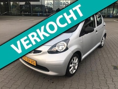 Toyota Aygo - 1.0-12V