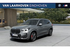 BMW X1 - xDrive25e M Sport Automaat / Panoramadak / Trekhaak / Sportstoelen / Achteruitrijcamera /