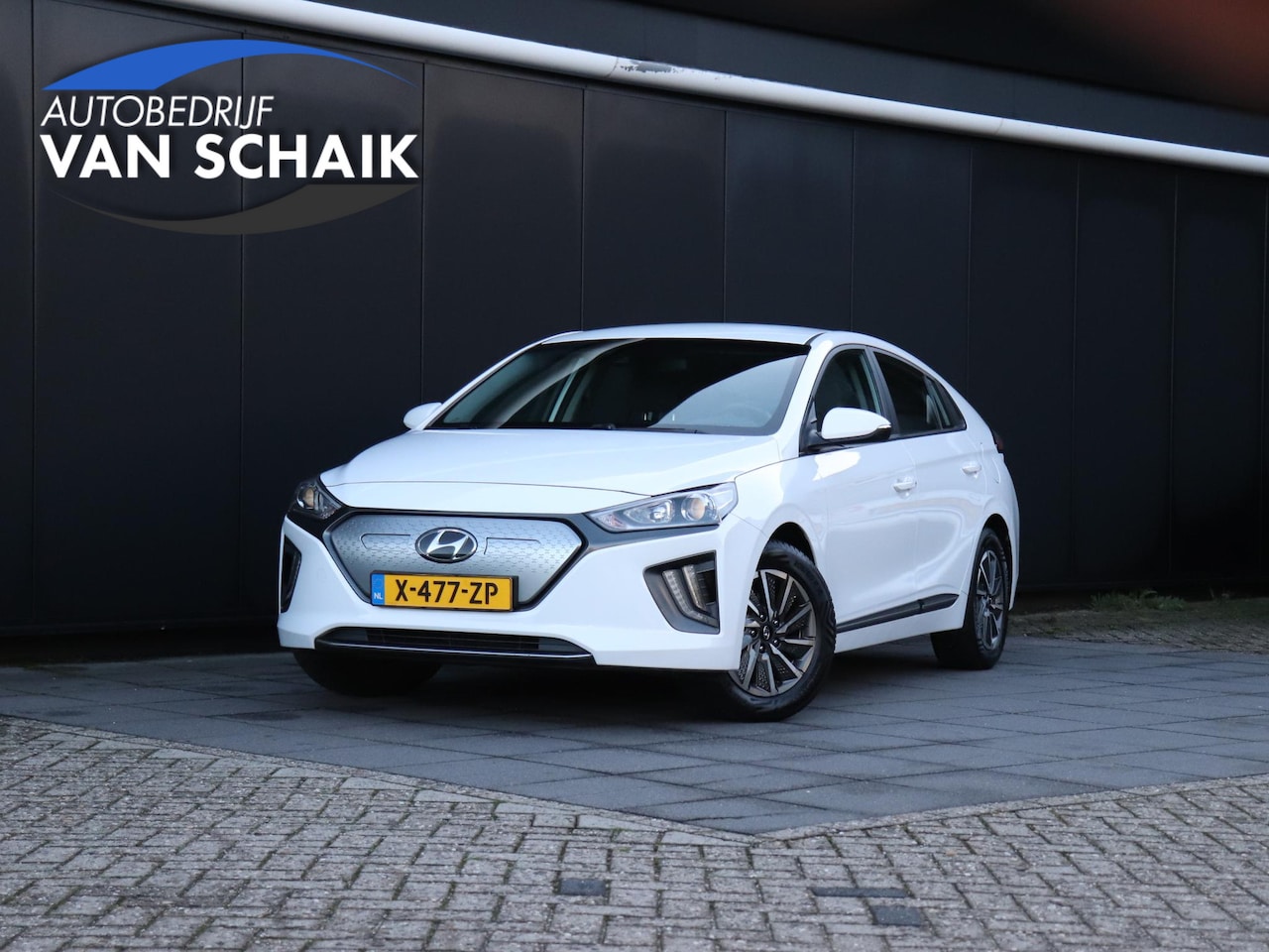 Hyundai IONIQ - Comfort EV 38 kWh | CAMERA | NAVI | CRUISE | APPLE CARPLAY | - AutoWereld.nl