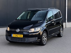 Volkswagen Touran - 1.6 TDI Highline BlueMotion