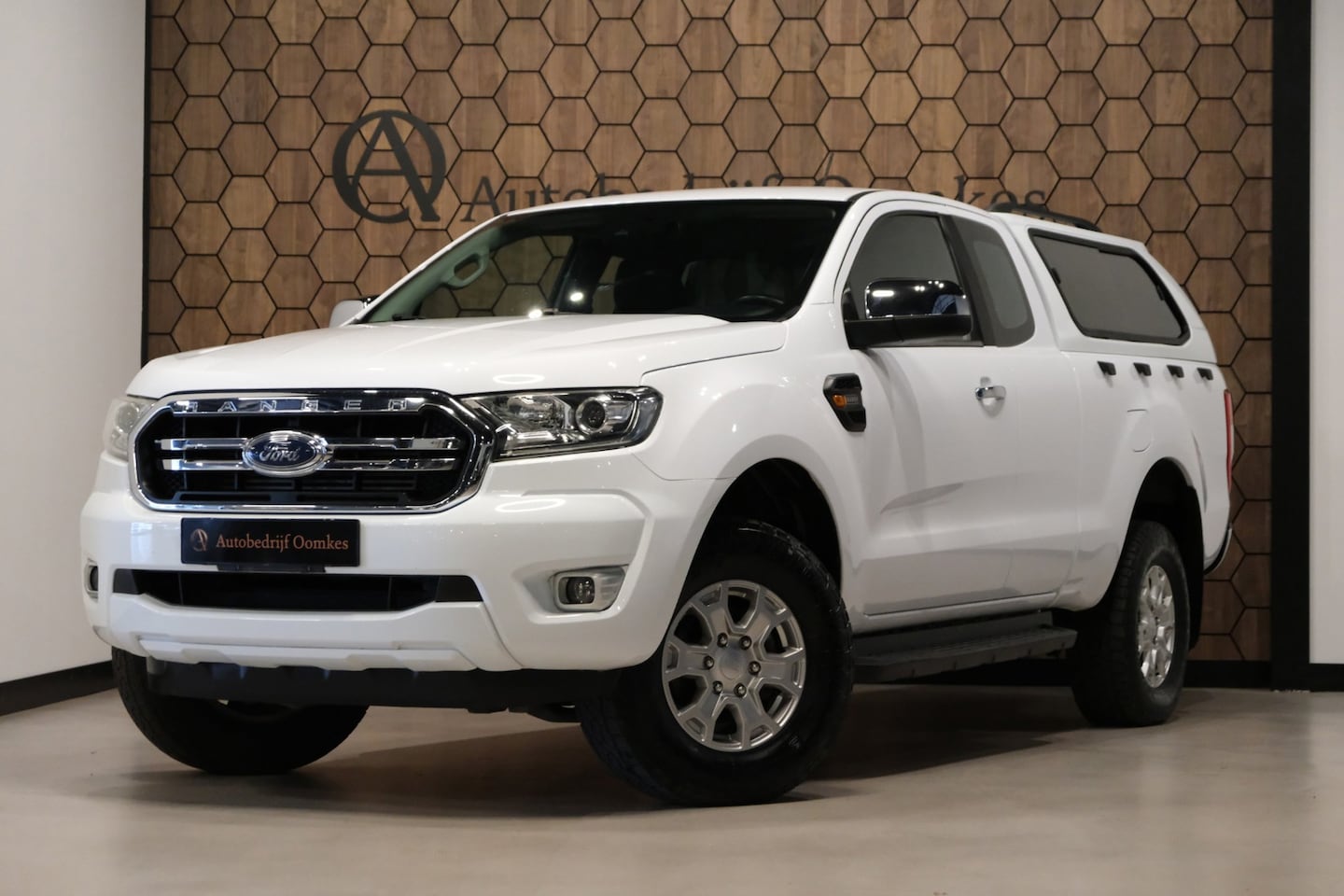 Ford Ranger - 2.0 TDCi 4x4 XLT *152dkm!* Automaat|Trekhaak Prachtige Pick-up - AutoWereld.nl