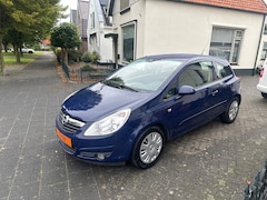 Opel Corsa - Weinig kilometers Automaat
