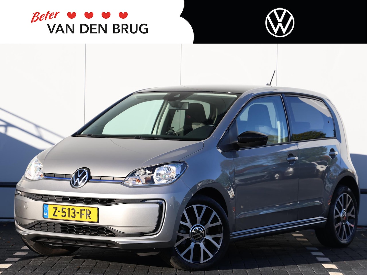 Volkswagen e-Up! - Move 83pk | SOH 94% | Camera | Stoelverwarming | Climate control | Cruise control | Voorru - AutoWereld.nl