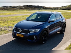 Volkswagen T-Roc - 2.0 TSI 4Motion R - AKRAPOVIC - PANORAMADAK - VIRTUAL - CAMERA