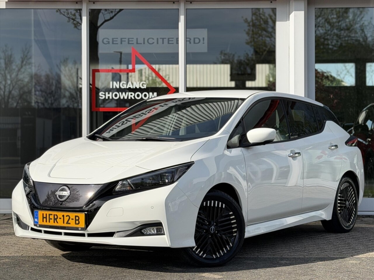 Nissan LEAF - Electric 39kWh Tekna | Leder | Navigatie | Apple CarPlay | Android Auto | App Connect | Ke - AutoWereld.nl