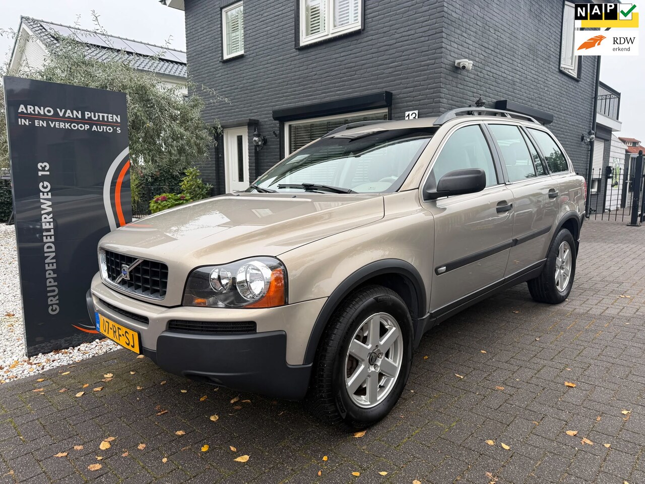 Volvo XC90 - 2.5 T Momentum 7-Persoons / Trekhaak - AutoWereld.nl