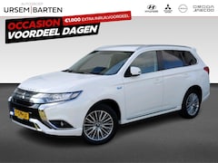 Mitsubishi Outlander - 2.4 PHEV Intense | Achterbank in delen neerklapbaar | Achterspoiler | Achteruitrij assiste