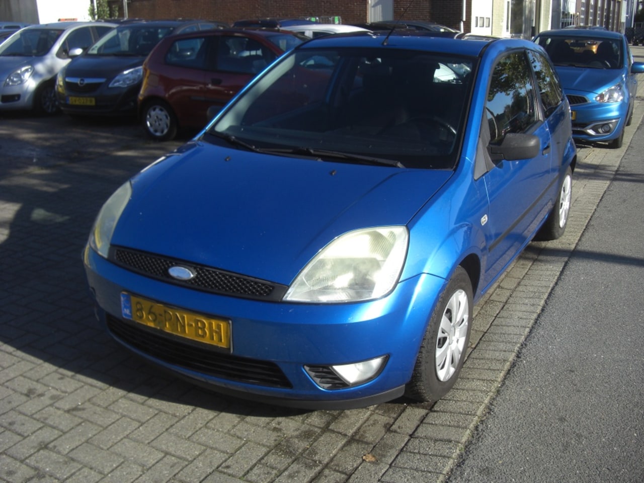 Ford Fiesta - apk 1.27 1.3 Futura airco - AutoWereld.nl