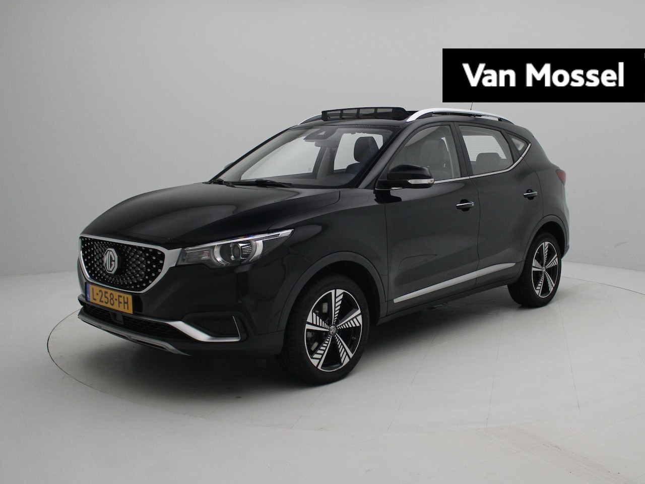 MG MG ZS EV - Luxury 45 kWh | Panoramadak | Leder | Apple Carplay/Android Auto | Stoelverwarming | Led V - AutoWereld.nl