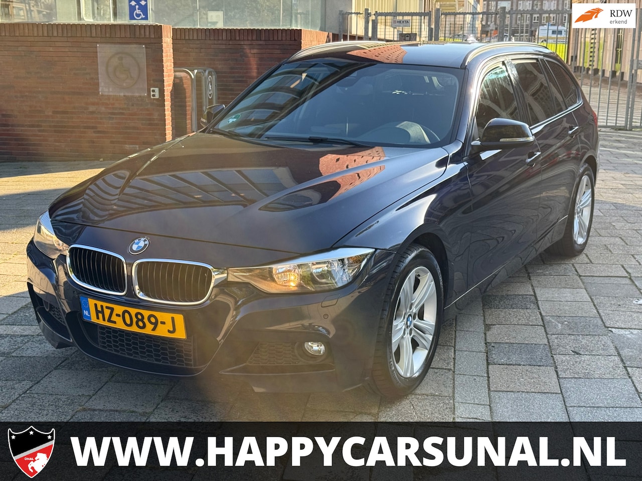 BMW 3-serie Touring - 320d High Executive 320d High Executive, AUTOMAAT - AutoWereld.nl