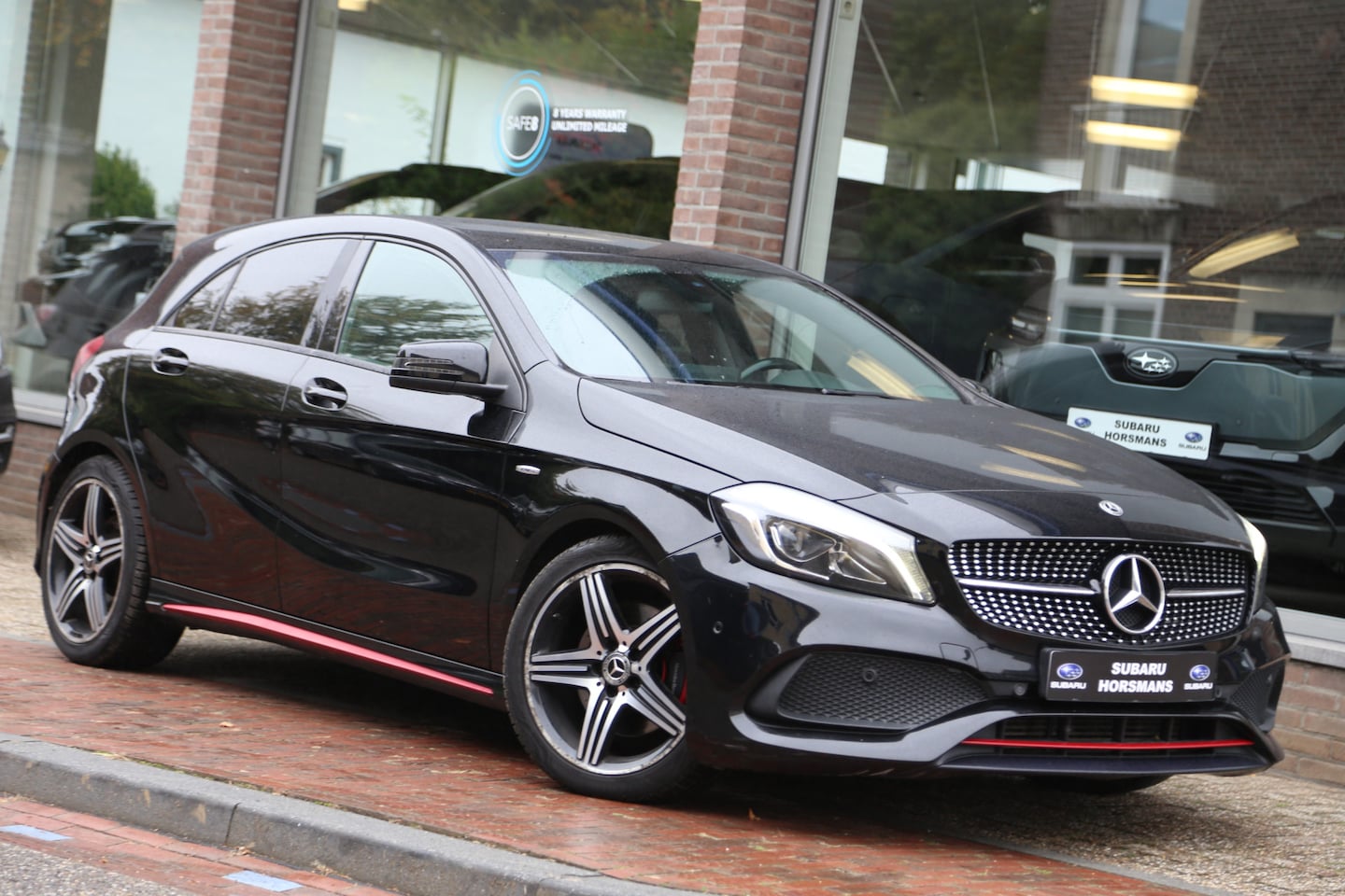 Mercedes-Benz A-klasse - 250 AMG Sport Ambition Navi LED Harman Kardon - AutoWereld.nl