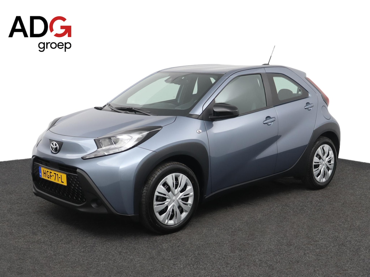 Toyota Aygo X - 1.0 VVT-i MT Play | Cruise control | Apple carplay-android auto | Parkeercamera | - AutoWereld.nl