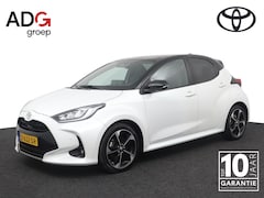 Toyota Yaris - 1.5 Hybrid 130 Launch Edition | Stoel en stuurverwarming | Leder-stof bekleding | Parkeers