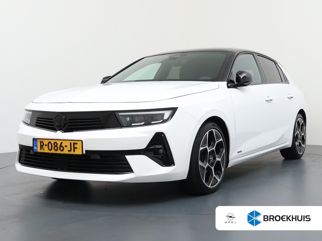 Opel Astra - 1.2 Ultimate | Achteruitrijcamera | Alcantara bekleding | Apple Carplay/Android Auto|telef - AutoWereld.nl
