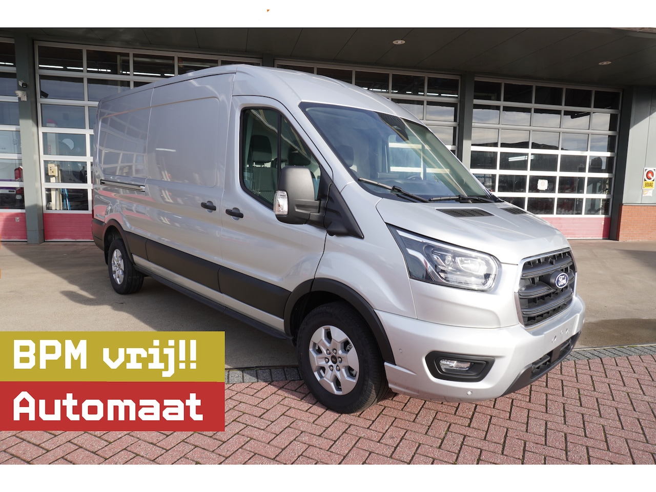 Ford Transit - 350L 2.0 TDCI 165PK L3H2 Limited Automaat nr.V106 | Airco | Adap. Cruise | 360 Camera - AutoWereld.nl