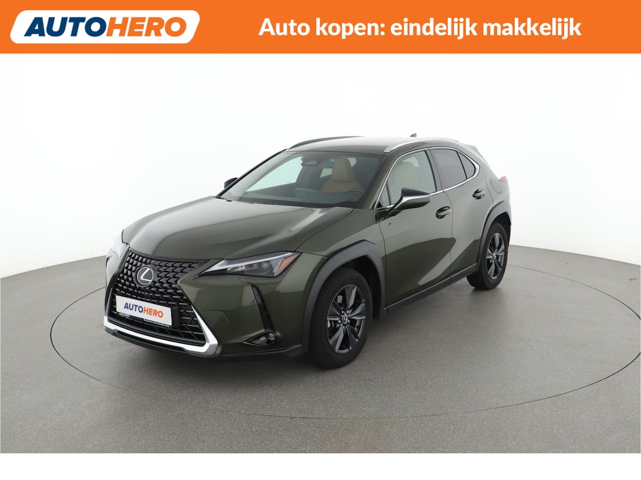 Lexus UX - 300h Luxury Line |DS07968| - AutoWereld.nl