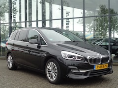 BMW 2-serie Gran Tourer - 220i High Executive Automaat 4 cilinder Climate Cruise Camera Navigatie LM velgen 1e eigenaar NL Auto