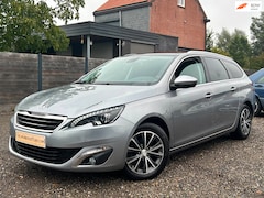 Peugeot 308 SW - 2015 Pano 1.2 Benzine D-riem vervangen