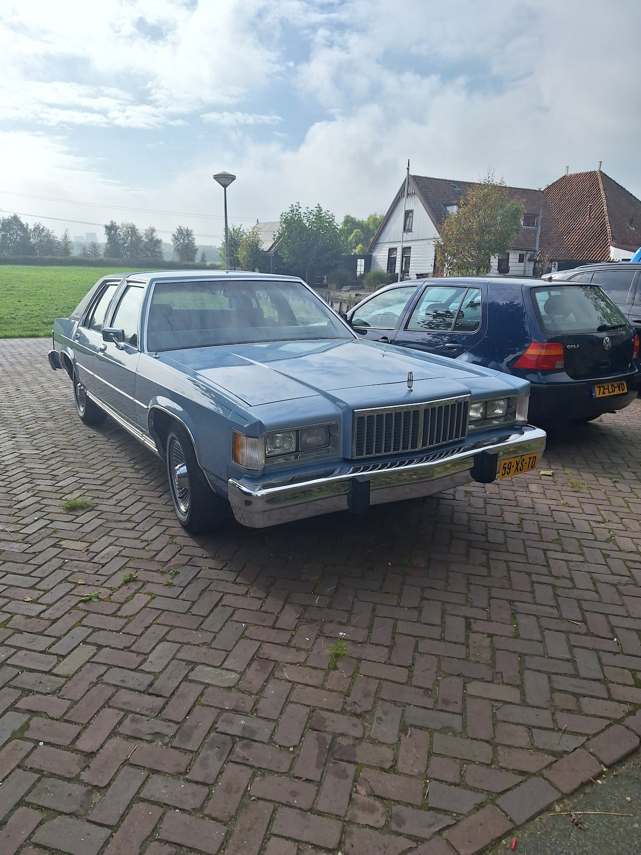 Mercury Grand Marquis - 5.8 V8 - AutoWereld.nl
