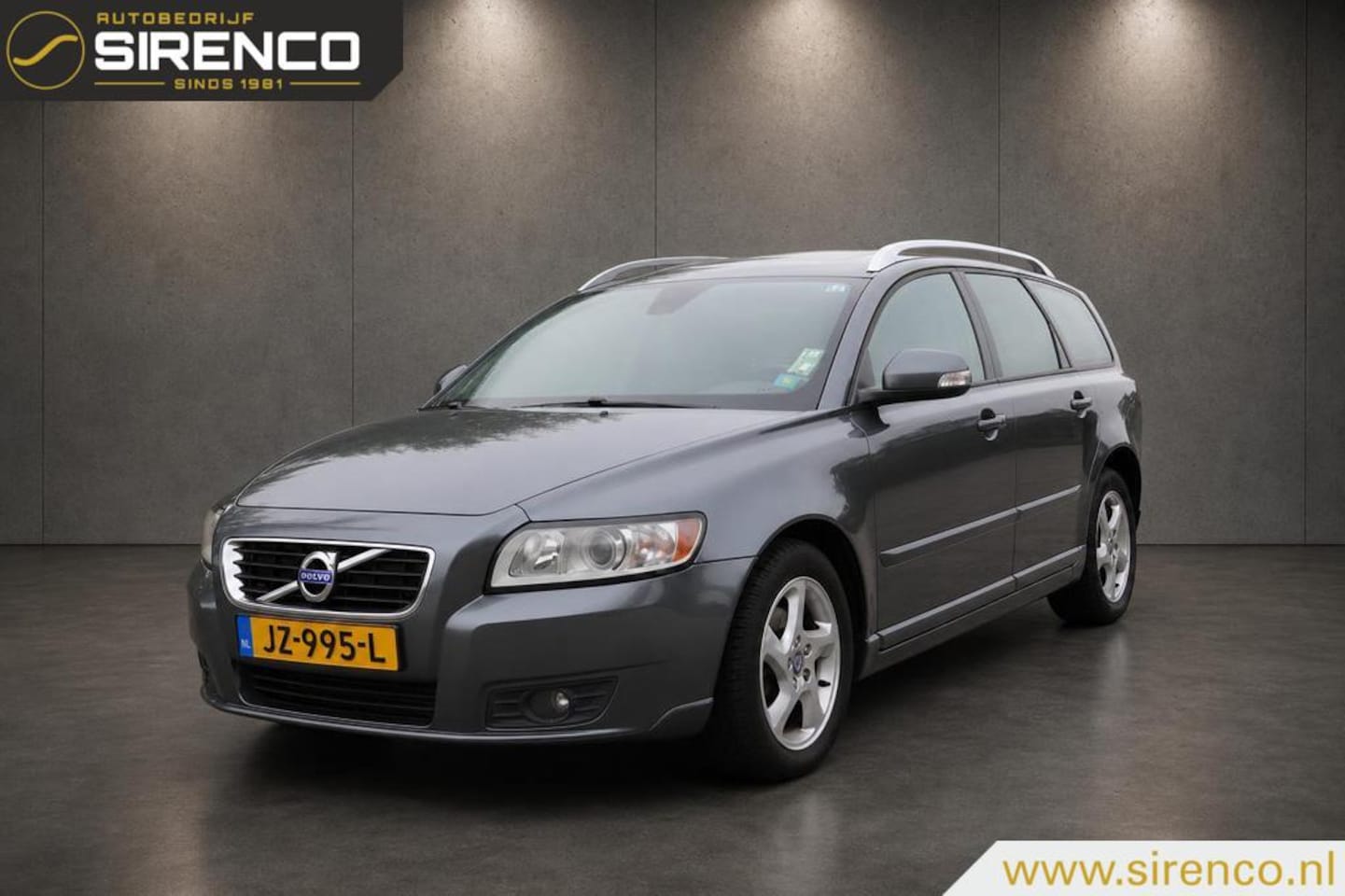 Volvo V50 - 1.6 D2 S/S R-Design Pro Edition | leder | trekhaak | schuifdak | premium sound | navigatie - AutoWereld.nl