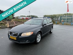 Volvo V70 - 2.4D Limited Edition NETTE AUTO RIJDT EN SCHAKELT GOED