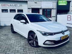 Volkswagen Golf - 1.4 TSI eHybrid DSG STYLE Navi/ CarPlay/ ACC