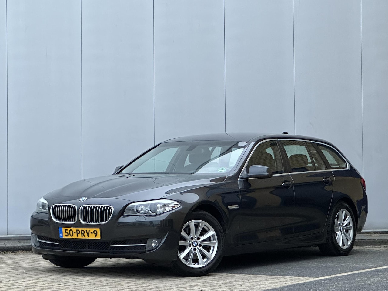 BMW 5-serie Touring - 523i Executive l 1e Eig. l NL Auto l NAP l Historie l - AutoWereld.nl