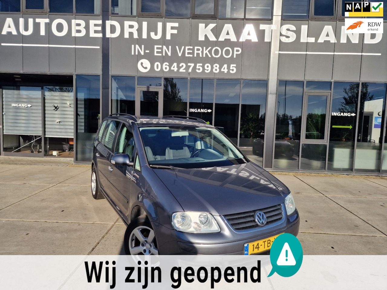 Volkswagen Touran - 1.9 TDI Business - airco - cruise - AutoWereld.nl