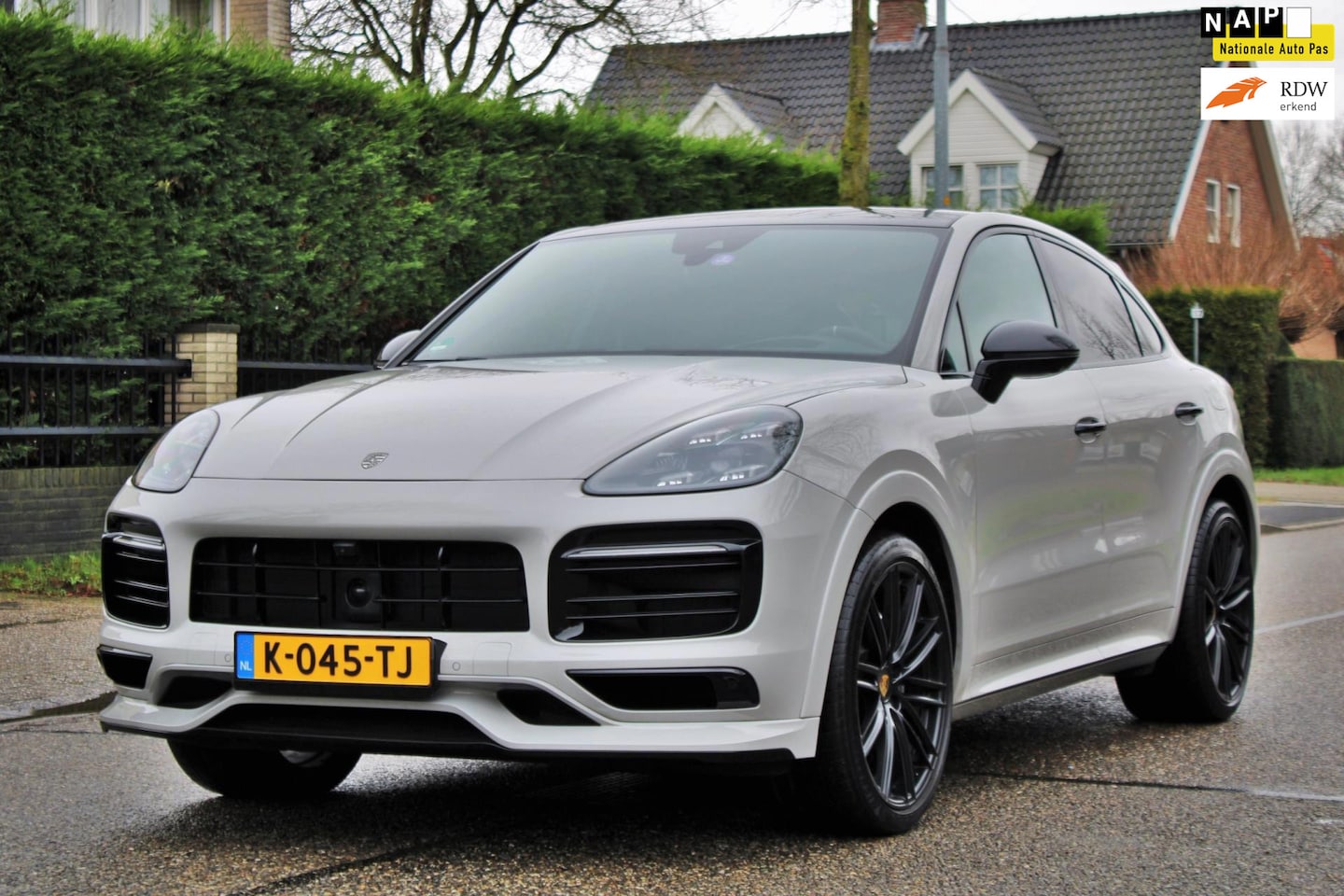 Porsche Cayenne Coupé - 3.0 E-Hybrid 3.0 E-Hybrid - AutoWereld.nl