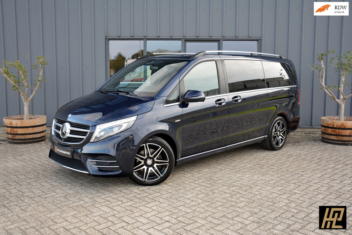 Mercedes-Benz V-klasse - V250 190pk AMG * VOL * 360 * Distronic * Burmester * Tafel * El. schuifd.+klep * 19" * Afn - AutoWereld.nl