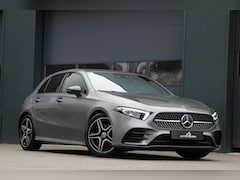 Mercedes-Benz A-klasse - 180 |AMG| Night Pakket Camera Sfeerverlichting Sportzetels Stoelverwarming Widescreen Leer