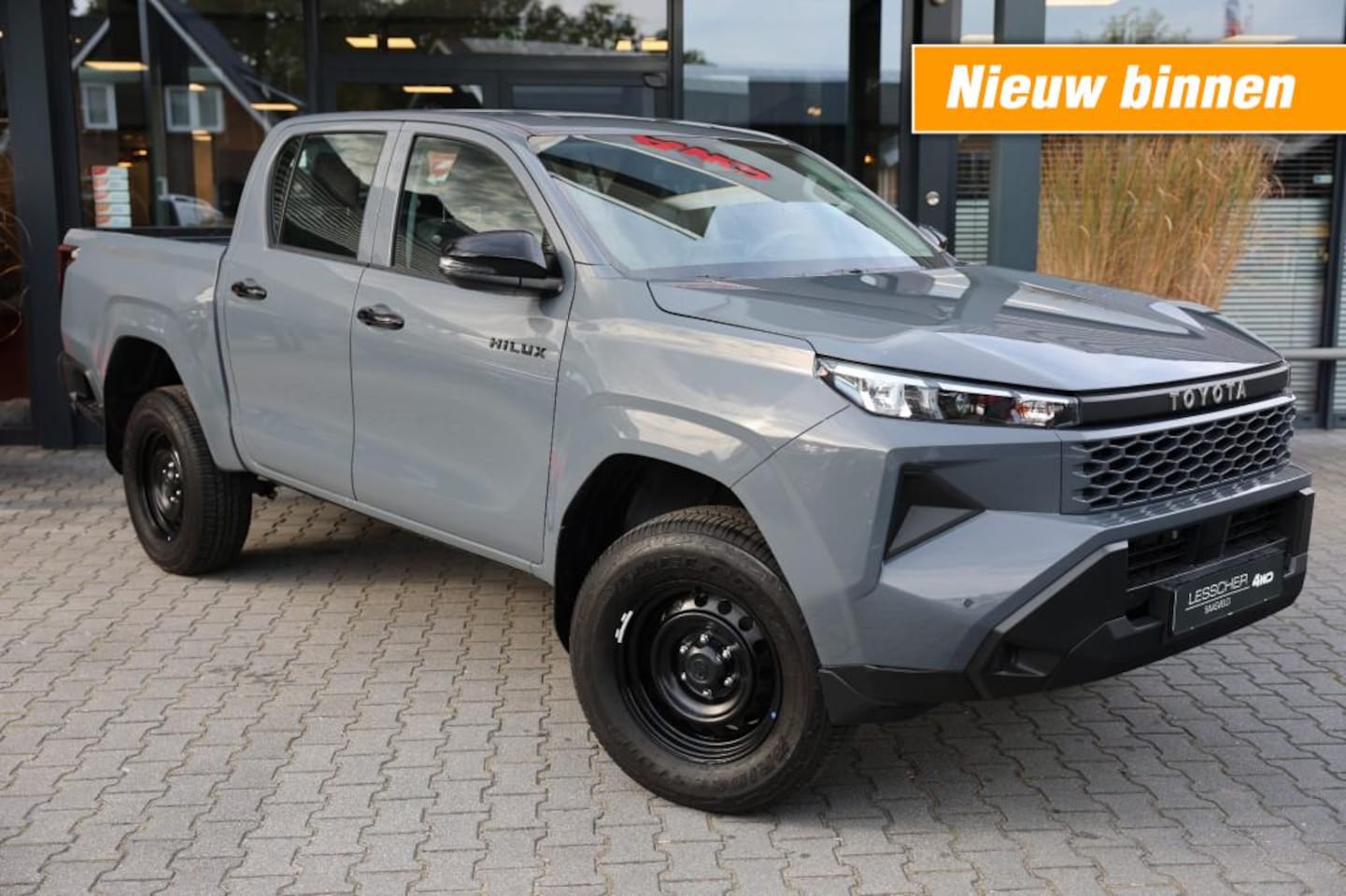 Toyota HiLux - 2.8 D-4D MHEV DUBBEL CABINE ACTIVE A/T 4WD - AutoWereld.nl