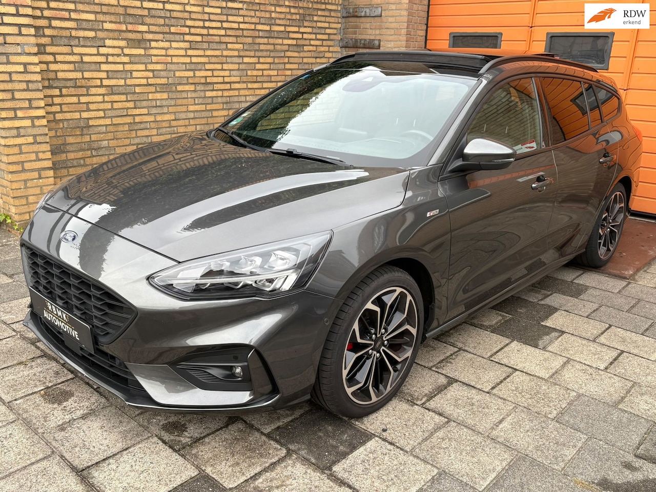 Ford Focus Wagon - 1.5 EcoBoost ST Line X Business 1.5 EcoBoost ST Line X Business - AutoWereld.nl