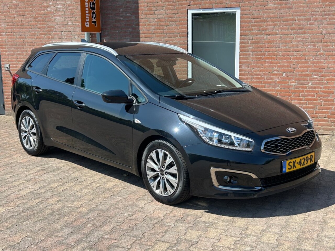 Kia Cee'd - KIA CEE,D SPORTSWAGON 1.0T-CDI EDITION - AutoWereld.nl