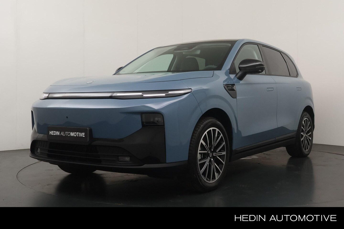 Leapmotor B10 - Design ProMax 67.1 kWh 18% Bijtelling | Full Map Navigatie | Panoramadak | Elektrische Kof - AutoWereld.nl