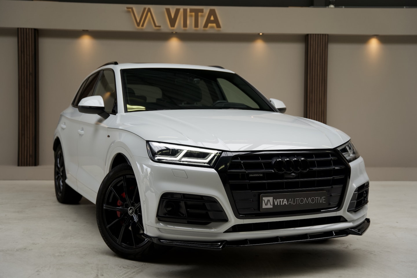 Audi Q5 - 55 TFSI e quattro Competition full|Pano|HUD|B&O|Massagestoelen|360camera|Trekhaak|3xS-line - AutoWereld.nl