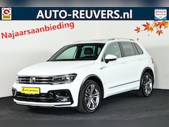 Volkswagen Tiguan - 2.0 TSI 4Motion R-Line Panorama / Opendak / ACC / Navigatie / Lane / Frontassist