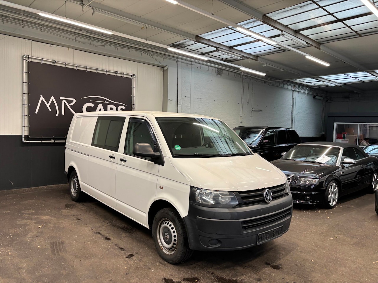 Volkswagen Transporter - 2.0 TDI L2H1 Airco/Cruise Control - AutoWereld.nl