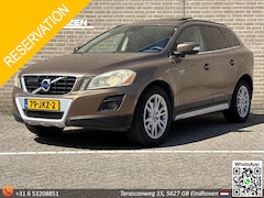 Volvo XC60 - 2.4 D5 AWD Momentum | Pano | Leder | Climate | Cruise | Trekhaak |