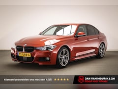 BMW 3-serie - 320i Executive | LEDER | STOELVERWARMING | DAB | APPLE | CAMERA | 19"