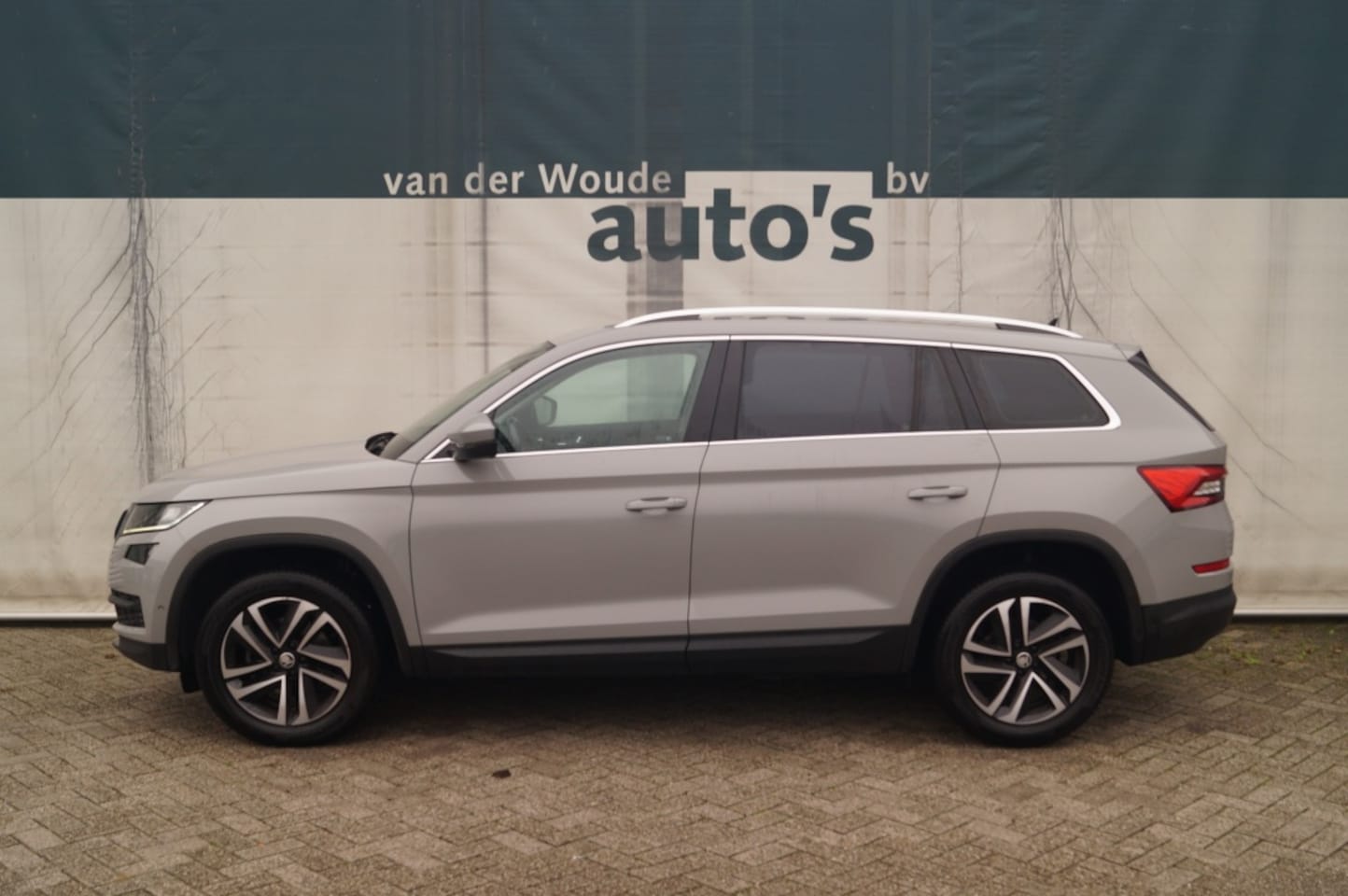 Skoda Kodiaq - 1.5 TSI 150pk DSG Style Business -ECC-DIGI-NAVI-TREKHAAK- - AutoWereld.nl