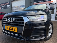 Audi Q3 - 2.0 TDI Design Pro Line Plus met parkeersensoren en trekhaak en navigatie en bluetooth tel