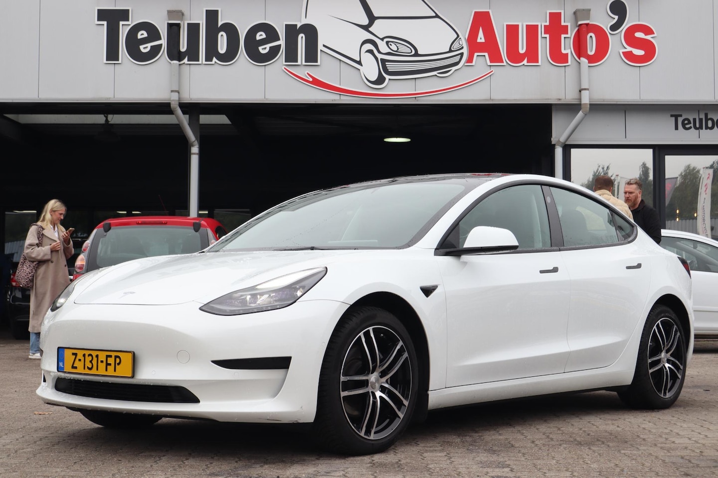 Tesla Model 3 - Standard RWD Plus 60 kWh | SOH 90,1% | Warmtepomp | Full Self-Driving computer 3 | Lichtme - AutoWereld.nl