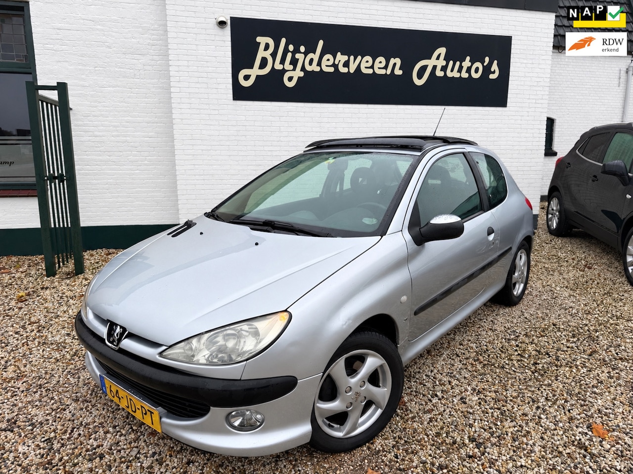 Peugeot 206 - 1.6-16V XS Schuifdak | Trekhaak | APK 04-2027 - AutoWereld.nl