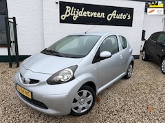 Toyota Aygo - 1.0-12V 36.000KM | 1e Eigenaar | Zeer Nette Auto