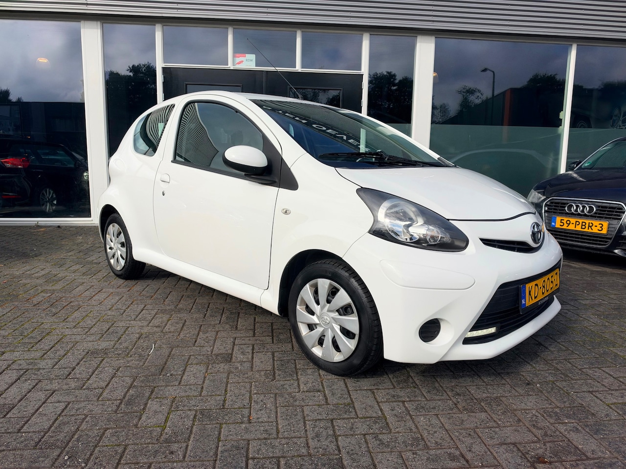 Toyota Aygo - 1.0 VVT-i Comfort/Airco/Elektrische ramen/Toerenteller!!! - AutoWereld.nl