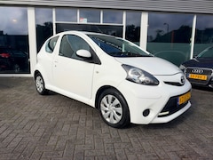 Toyota Aygo - 1.0 VVT-i Comfort/Airco/Elektrische ramen/Toerenteller